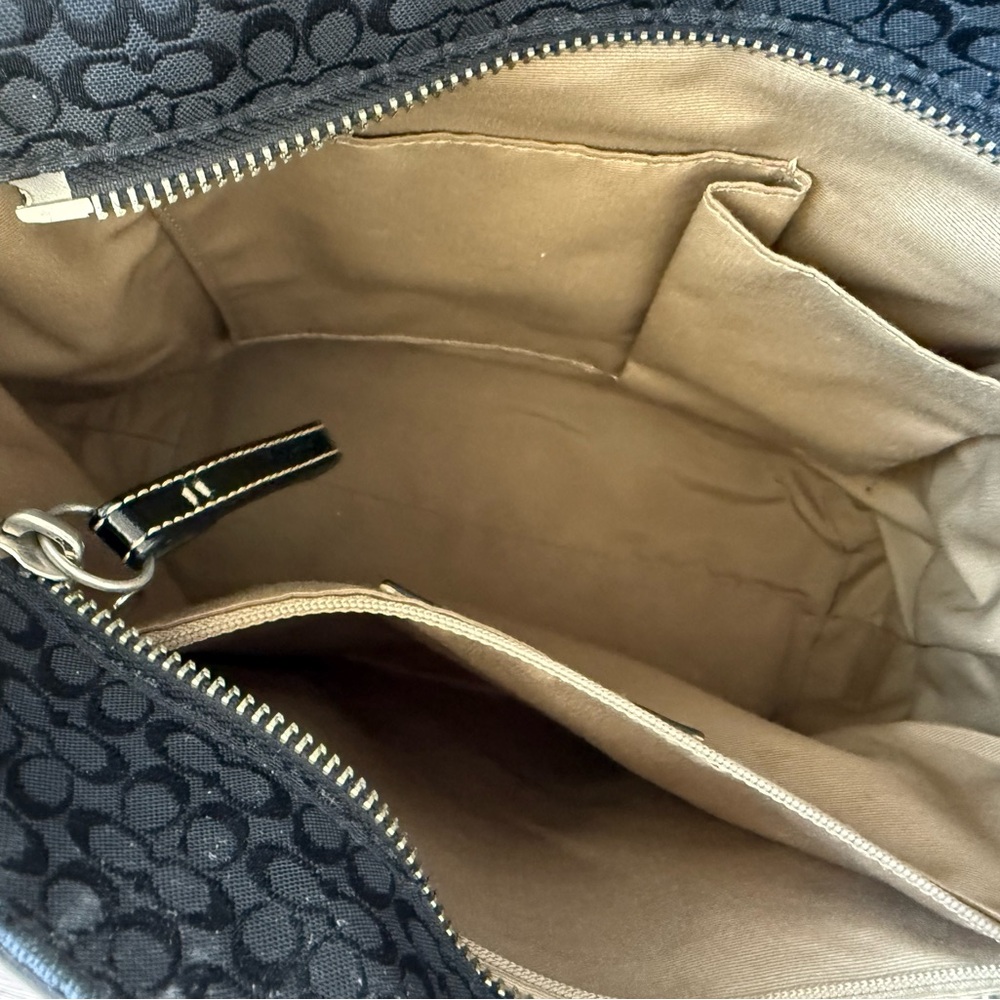 Vintage Y2K COACH Gallery Signature “C” Tote – Black Patent Trim (Style F12344) - Picture 13 of 15